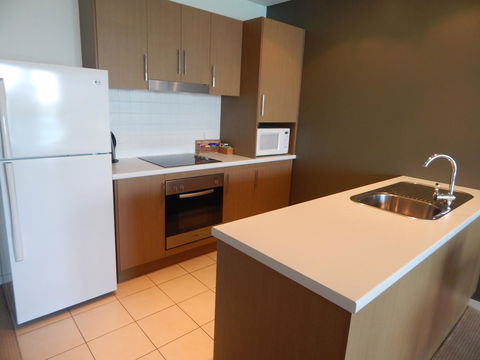 Wallaroo Marina Executive Apartments - Rental Cars 11