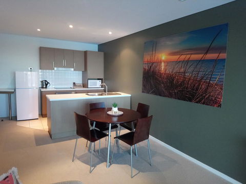Wallaroo Marina Executive Apartments - Rental Cars 13
