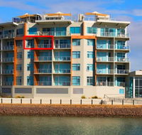 Wallaroo Marina Luxury Apartment - Rental Cars
