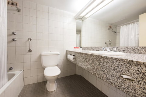 Hotel Grand Chancellor Adelaide - Rental Cars 27