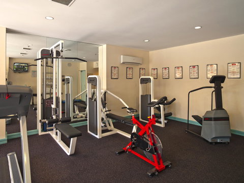 Hotel Grand Chancellor Adelaide - Rental Cars 21
