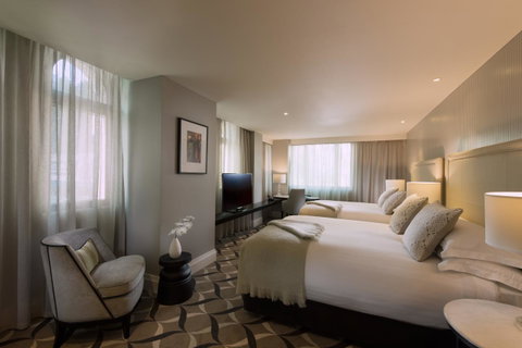 Mayfair Hotel - Rental Cars 16
