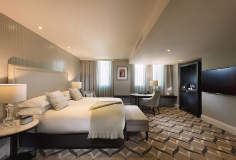 Mayfair Hotel - Rental Cars 14