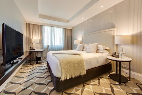 Mayfair Hotel - Rental Cars 0