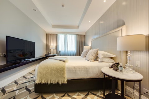 Mayfair Hotel - Rental Cars 6