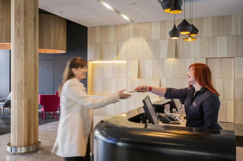 Ibis Adelaide - Rental Cars 14