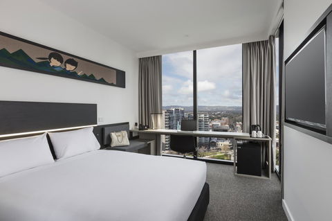 Ibis Adelaide - Rental Cars 2