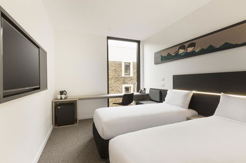 Ibis Adelaide - Rental Cars 7