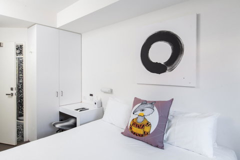 Majestic Minima Hotel - Rental Cars 25