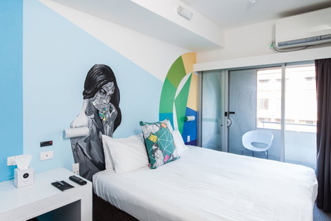 Majestic Minima Hotel - Rental Cars 21