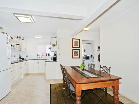 Monaco Court Apartment Adelaide - Rental Cars 3