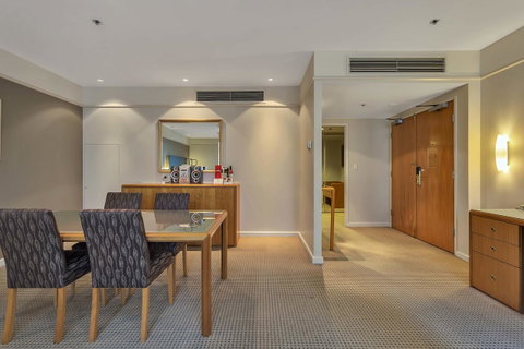 Stamford Plaza Adelaide - Rental Cars 33