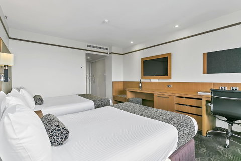 Stamford Plaza Adelaide - Rental Cars 35