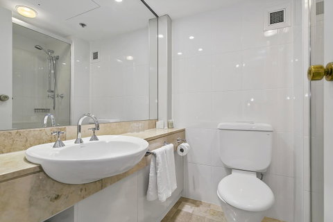 Stamford Plaza Adelaide - Rental Cars 19