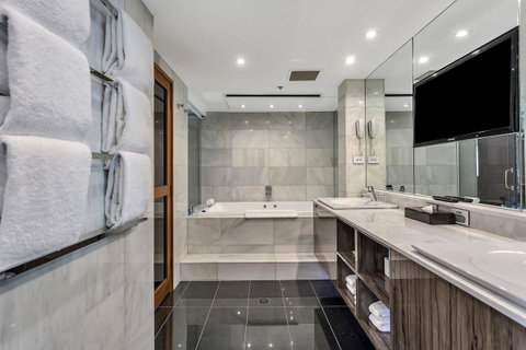 Stamford Plaza Adelaide - Rental Cars 42
