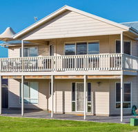 Rocks Beach House Victor Harbor - Rental Cars