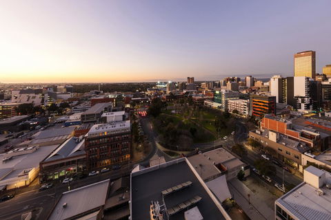 IStay Precinct Adelaide - Rental Cars 7