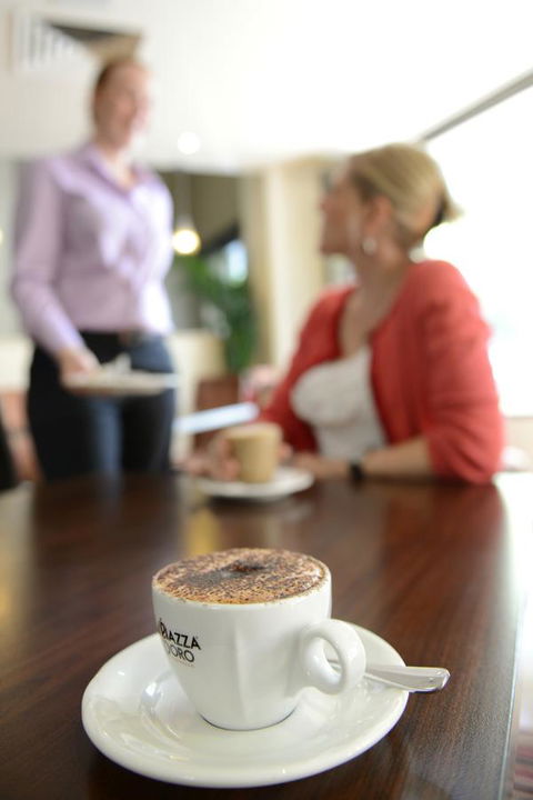 Ibis Styles Adelaide Grosvenor - Rental Cars 14