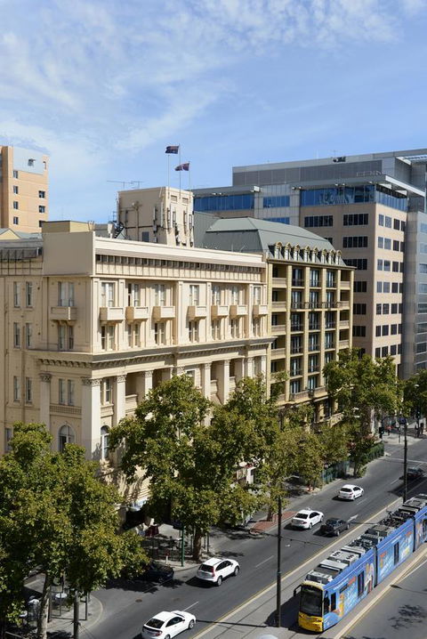Ibis Styles Adelaide Grosvenor - Rental Cars 0
