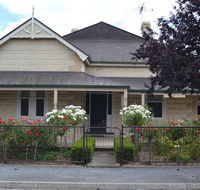 Tin House in Tanunda - Rental Cars