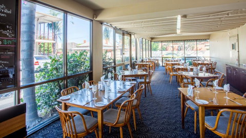 Bay Motel Hotel - Rental Cars 10