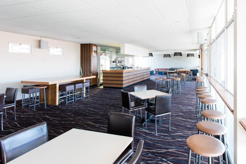 Bay Motel Hotel - Rental Cars 25