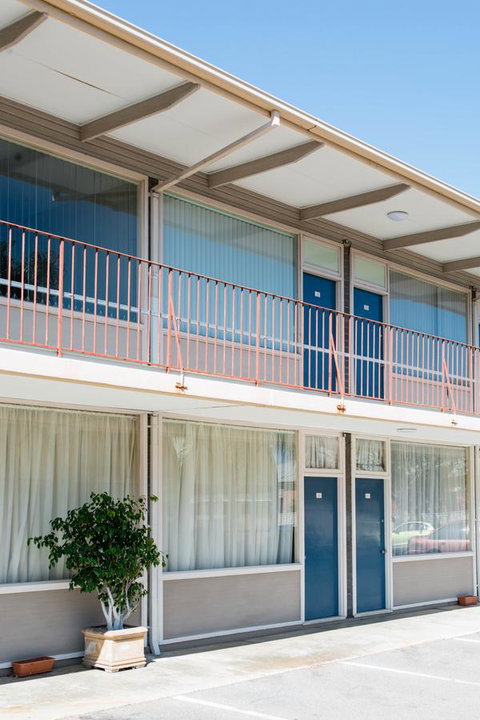 Bay Motel Hotel - Rental Cars 17