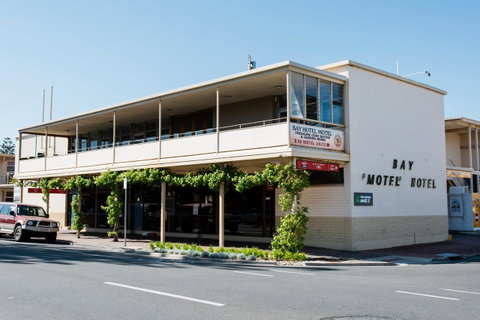 Bay Motel Hotel - Rental Cars 24