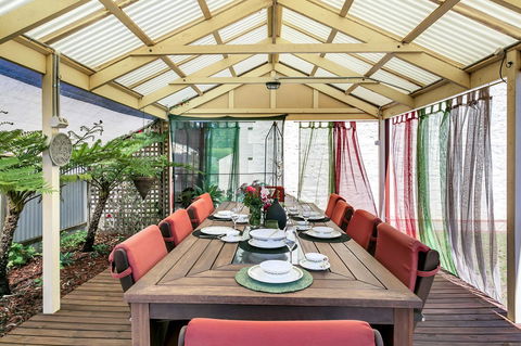 \'THE CHURCH\' Guest Home, Gawler Barossa Region - Rental Cars 10