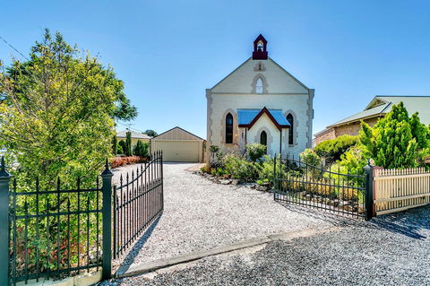 \'THE CHURCH\' Guest Home, Gawler Barossa Region - Rental Cars 12