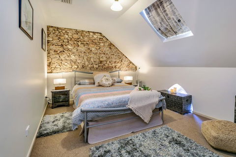 \'THE CHURCH\' Guest Home, Gawler Barossa Region - Rental Cars 9