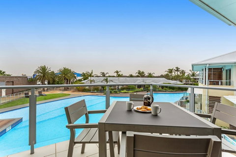 Pacific Blue 278-265 Sandy Pt Rd- Dual Key Access, Wifi, Linen And Air Conditioning - Rental Cars 2