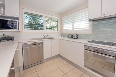 Pacific Blue 278-265 Sandy Pt Rd- Dual Key Access, Wifi, Linen And Air Conditioning - Rental Cars 8
