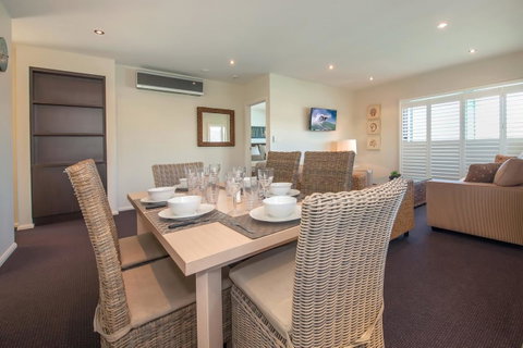 Pacific Blue 278-265 Sandy Pt Rd- Dual Key Access, Wifi, Linen And Air Conditioning - Rental Cars 7