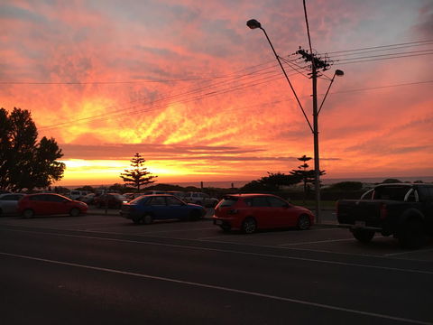 Adelaide - Semaphore Beach Front - Rental Cars 4