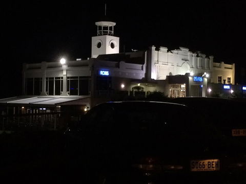 Adelaide - Semaphore Beach Front - Rental Cars 32