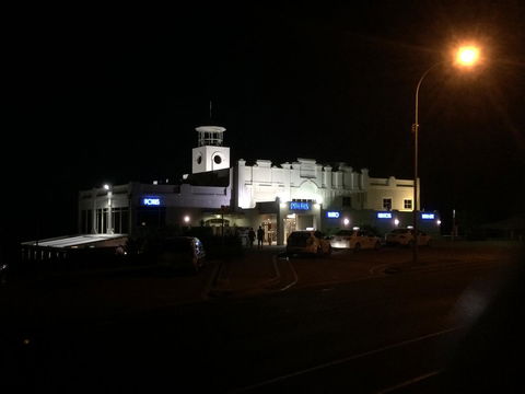 Adelaide - Semaphore Beach Front - Rental Cars 22