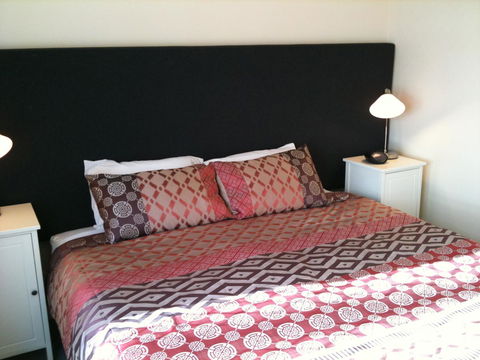 Adelaide - Semaphore Beach Front - Rental Cars 12