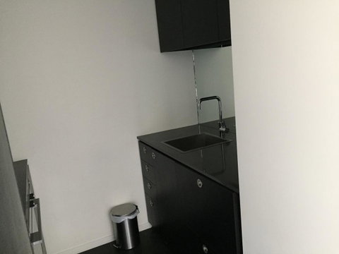 Tasha\'s Apartments On Warwick - Rental Cars 29