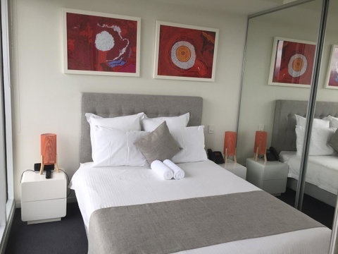 Tasha\'s Apartments On Warwick - Rental Cars 27
