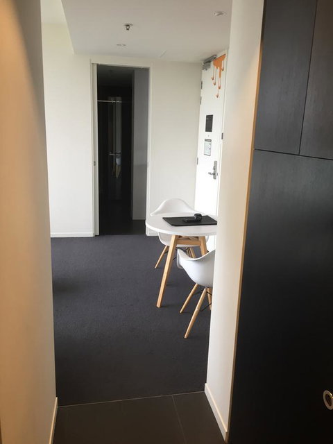 Tasha\'s Apartments On Warwick - Rental Cars 12