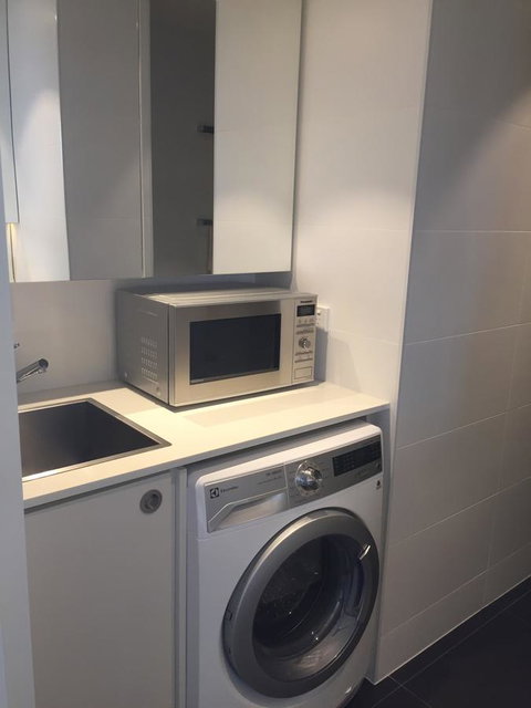 Tasha\'s Apartments On Warwick - Rental Cars 20