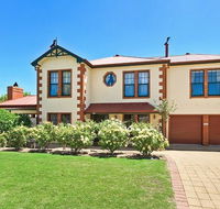 Wine and Roses Bed and Breakfast - Rental Cars