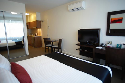 Quest Mawson Lakes - Rental Cars 3