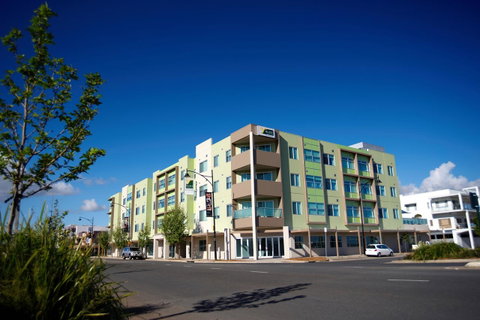 Quest Mawson Lakes - Rental Cars 0
