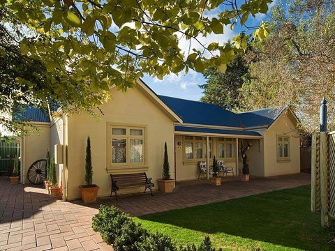 Hahndorf House B&B - Rental Cars 34