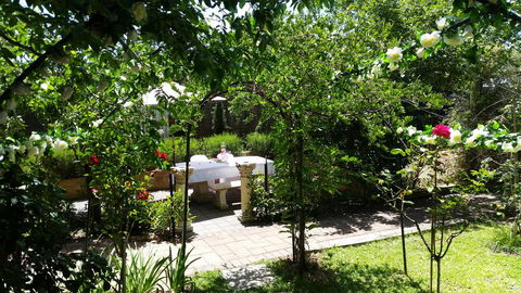 Hahndorf House B&B - Rental Cars 44