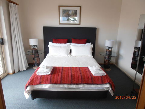 Esplanade Apartments At West Beach - Rental Cars 10