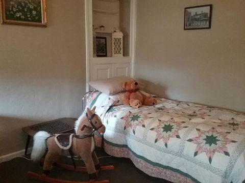 The Pig And Whistle - Rental Cars 35