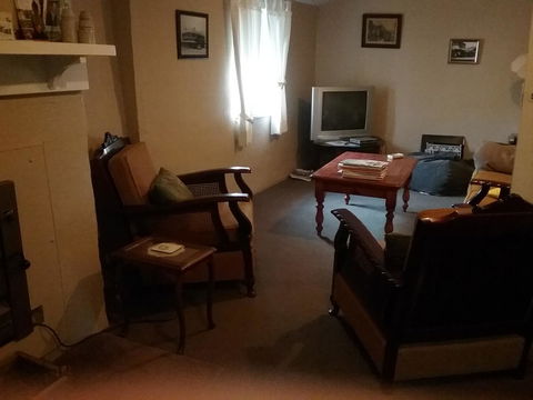 The Pig And Whistle - Rental Cars 29